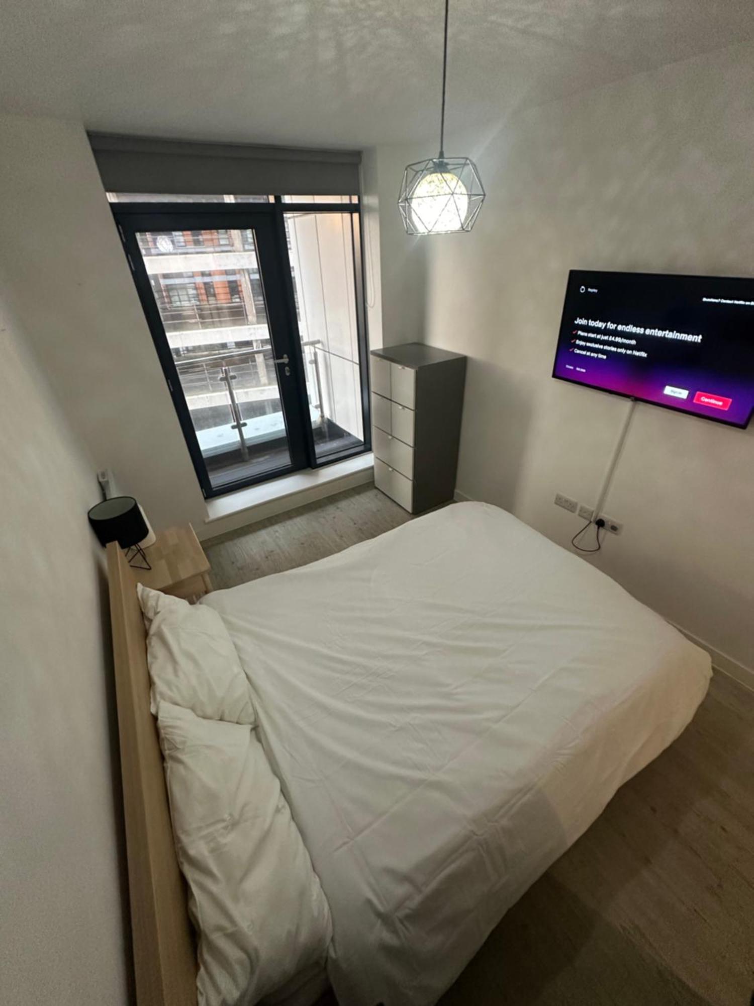Salford Quays Apartment Manchester Exterior photo